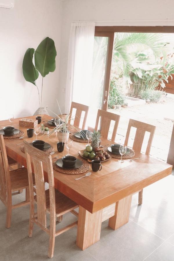 Dew Canggu Villa *