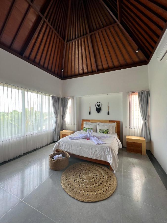 Dew Canggu Villa *
